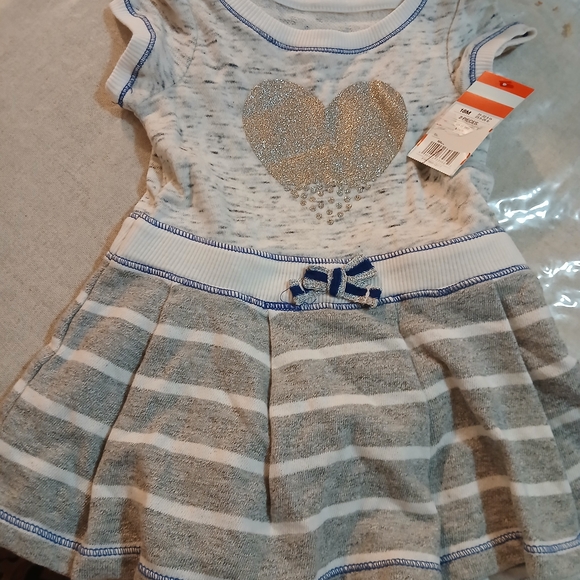 Striped Dress with Heart Design - Picture 2 of 7